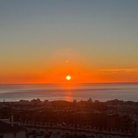 Peaceful Studio With Amazing Sea Views And Free Parking Benalmádena Eksteriør bilde