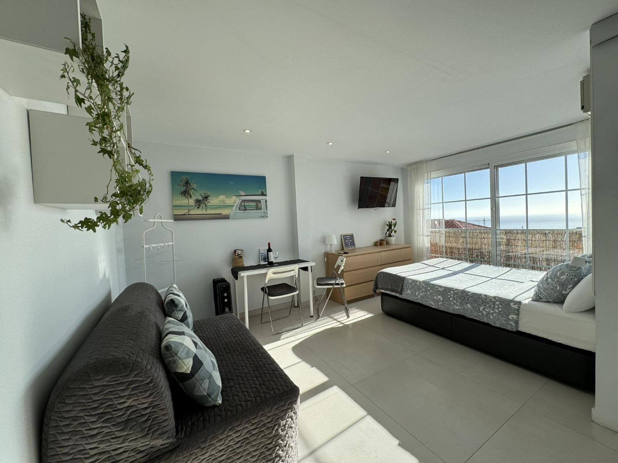 Peaceful Studio With Amazing Sea Views And Free Parking Benalmádena Eksteriør bilde